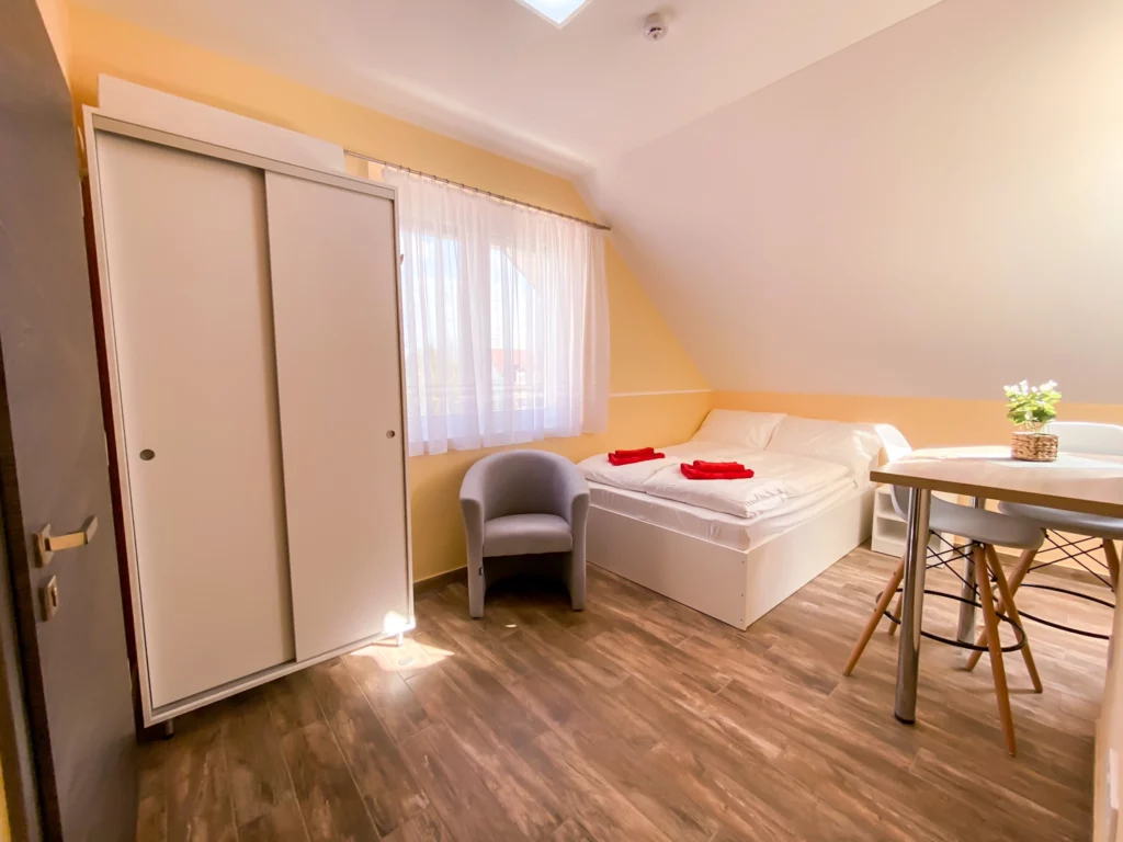A szegedi Fasor Vendégház szállás Apartman Mediterrán nevű apartmanja