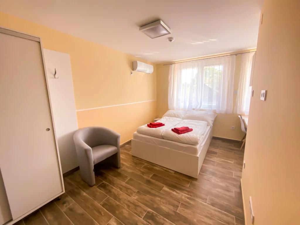 Fasor Vendégház szállás Szeged Standard Apartman Mediterrán Hálószoba